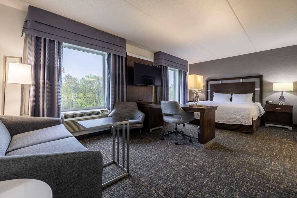 Hampton Inn & Suites Greensboro/Coliseum Area Quarto foto